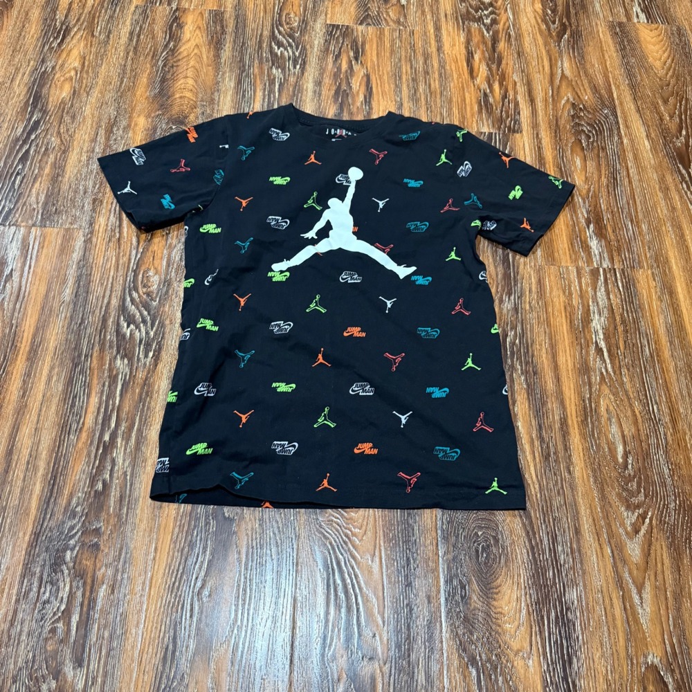Jordan XL Kids 13-15 T-Shirt Black All Over Print Jumpman Logo Short Sleeve Tee